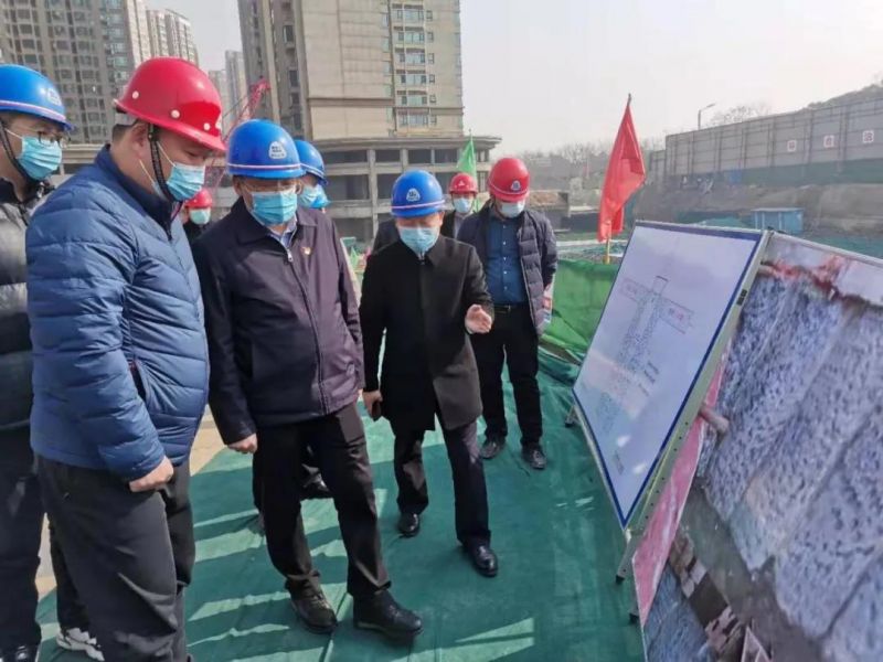 市委常委、市政府黨組成員魏建平調(diào)研左掖門游園停車場(chǎng)項(xiàng)目建設(shè)工作